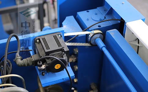 ZDPK-6325配有Y軸伺服定位功能,能精確有效提高Y軸精度,并使工作效率明顯提高.jpg ZDPK-6325配有Y軸伺服定位功能,能精確有效提高Y軸精度,并使工作效率明顯提高.jpg